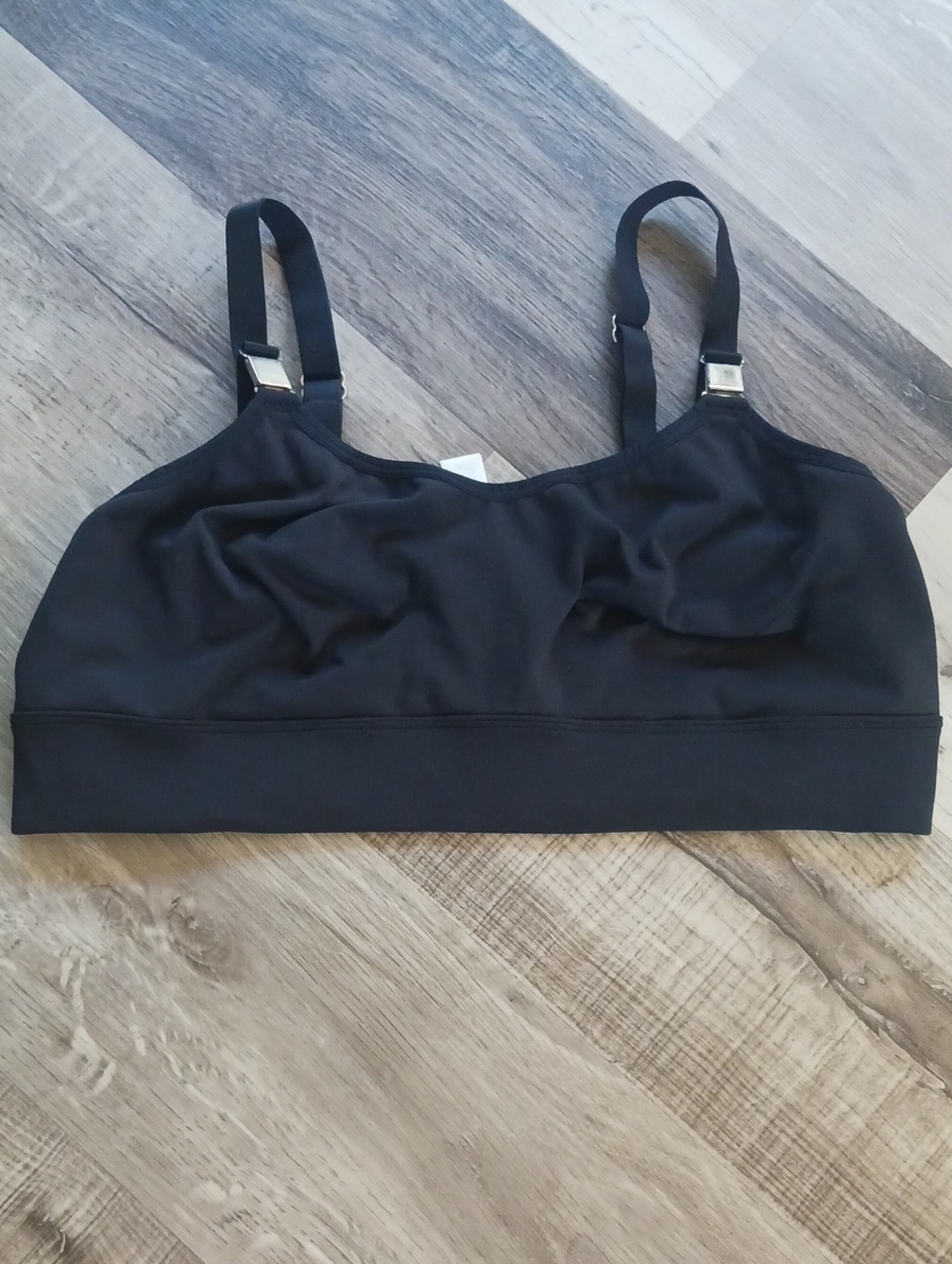 Davin & Adley Magnetic Clip Nursing & Pumping Sports Bra — Black